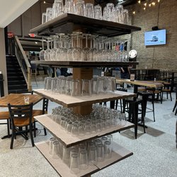 Geneva Taphouse - All the different glasses to choose from