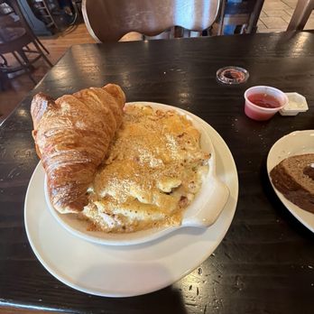la Madeleine - Chicken Cordon Bleu Baked Pasta - Bakeries Near Me - Albuquerque, New Mexico