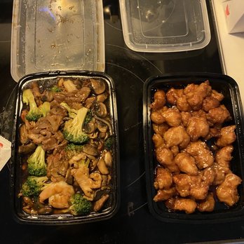 Ginger Zing - Happy family and sesame chicken - Chinese Near Me - Mesa, Arizona