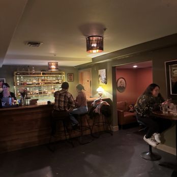 Blind Tigress - Low key setting - Bars Near Me - Leavenworth, Washington Blind Tigress - Low key setting - Bars Near Me - Leavenworth, Washington