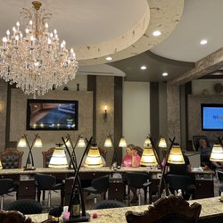Elodie The Nail Lounge - Where you'll get your mani.