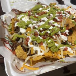 California Nachos - steak fajitas