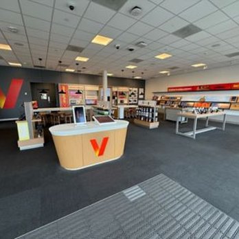 Verizon - Mobile Phones Near Me - Hawthorne, California