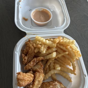 Raising Cane's Chicken Fingers - Kids meal - Fast Food Near Me - Indio, California Raising Cane's Chicken Fingers - Kids meal - Fast Food Near Me - Indio, California
