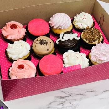 Smallcakes Pearland Parkway - Cupcakes - Cupcakes Near Me - Houston, Texas