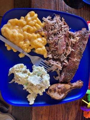 Twin Oaks BBQ by null