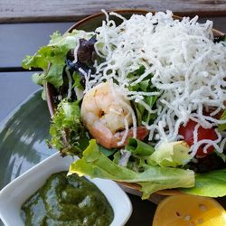 Blackbird Cafe & Food Store - Thai prawn salad