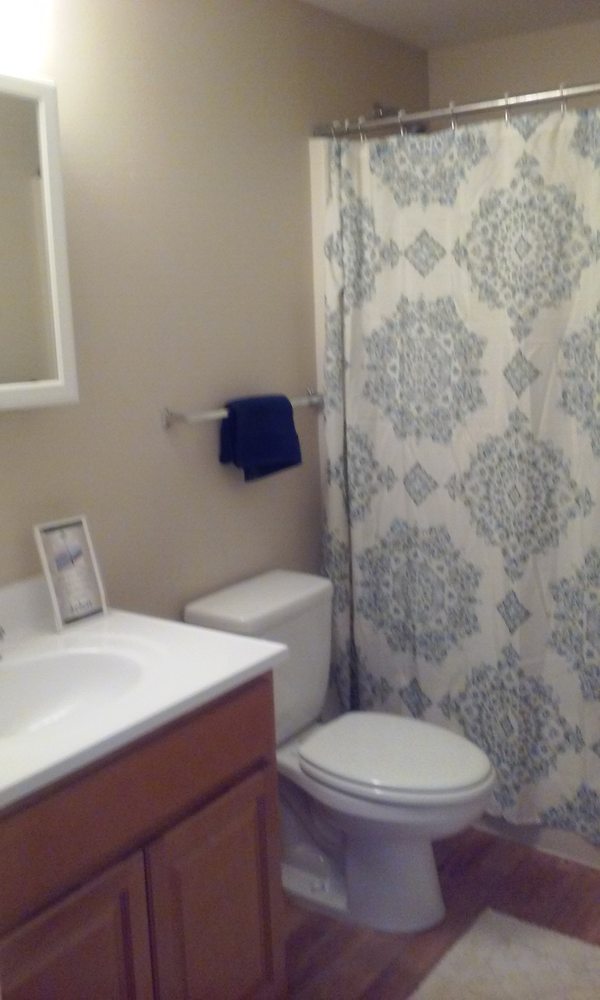 OAKWOOD VILLAGE APARTMENTS Updated October 2024 18933 Quercus Dr