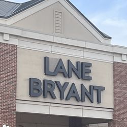 Lane Bryant - Front entrance