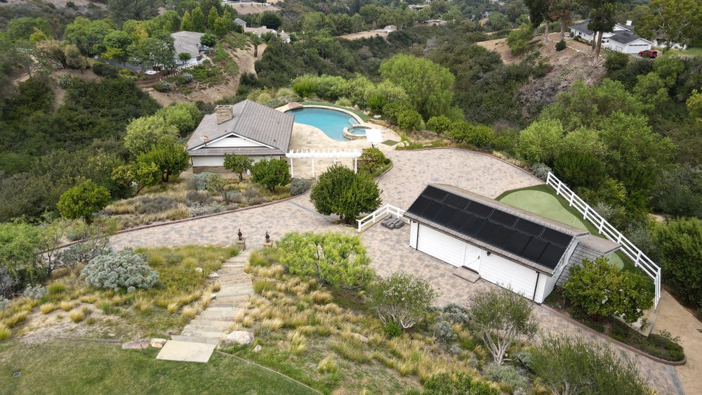 Slide of Howe Builders