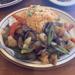 L-11 Pepper Steak with Steamed Rice Lunch Special