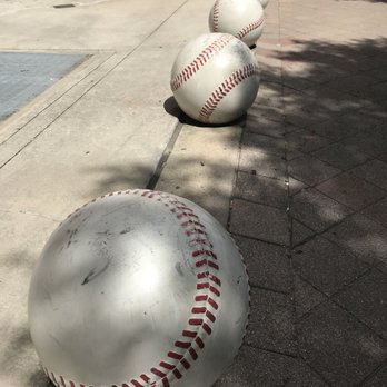 Daikin Park - BB - Stadiums & Arenas Near Me - Houston, Texas
