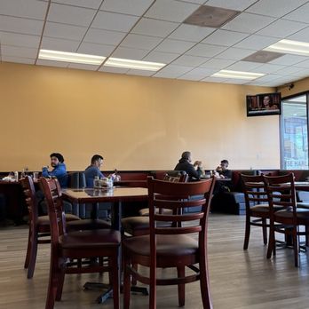 El Pollo Rico - Dining room - Mexican Near Me - Everett, Washington El Pollo Rico - Dining room - Mexican Near Me - Everett, Washington