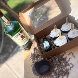 Jameson w/Jameson Cream Cheese Filling & Frosting w/Jameson "Shot" Gift Box (Chocolate Cupcake)
