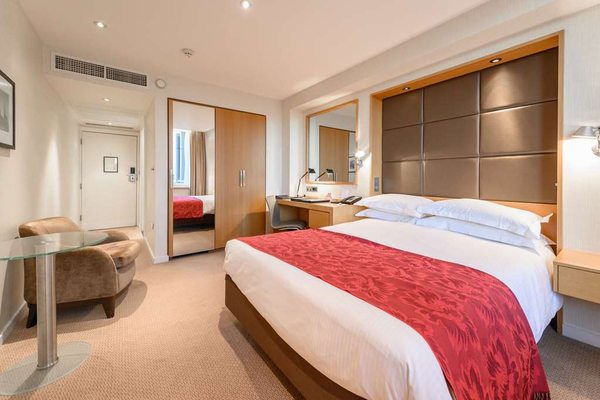 Royal Garden Hotel by null