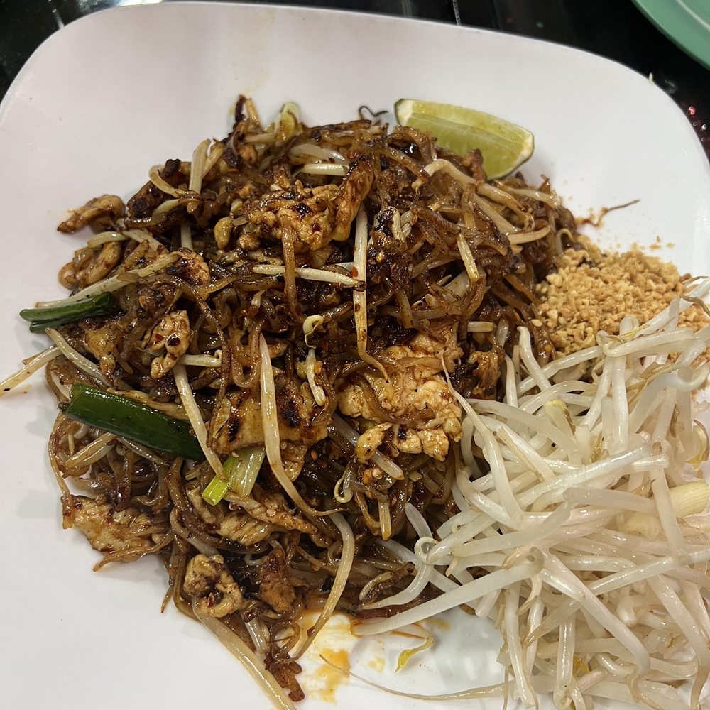 Chao Thai - Pad Thai - Thai Near Me - Elmhurst, New York Chao Thai - Pad Thai - Thai Near Me - Elmhurst, New York