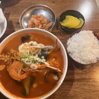 The Ppong - Spicy Seafood soup - Noodles Near Me - Los Angeles, California