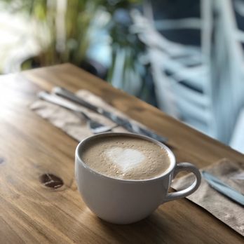 Egghead Cafe - Honey latte - Coffee & Tea Near Me - Honolulu, Hawaii