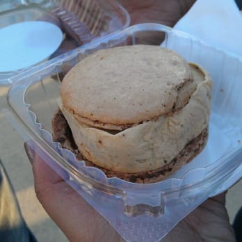 Sinplicity Catering - Macaron Sinwich with Cappucino Crunch - Food Trucks Near Me - Falls Church, Virginia
