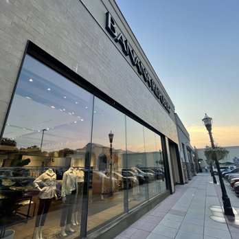 Banana Republic - Accessories Near Me - Raleigh, North Carolina