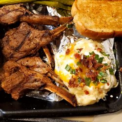S2 Express Grill - Lamb chops, asparagus, loaded mashed potatoes and garlic bread