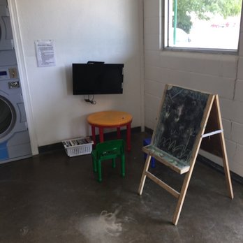 Howe Clean Laundry - Laundromat Near Me - Howe, Texas Howe Clean Laundry - Laundromat Near Me - Howe, Texas