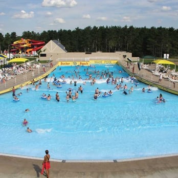 Bunker Beach Water Park - Water Parks Near Me - Coon Rapids, Minnesota