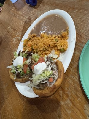 El Paisa Taqueria by null