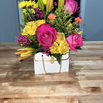 Blossoms & Gems - Purse Mixed Bouquet - Floral Designers Near Me - Detroit, Michigan