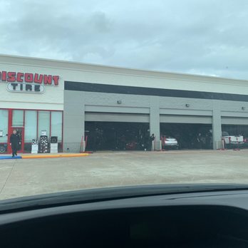 Discount Tire - Guy coming over to tell me they lost it.  He is planning to replace all four now. - Tires Near Me - Conroe, Texas