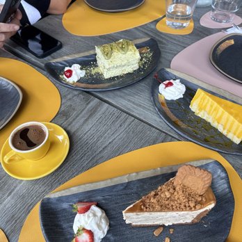 Dessertchu - Mango Mousse Pistachio Mousse Bischoff Mousse - Desserts Near Me - San Leandro, California Dessertchu - Mango Mousse Pistachio Mousse Bischoff Mousse - Desserts Near Me - San Leandro, California