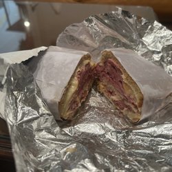 Seventh Street Gourmet - Ruben Sandwich by which all other Ruben's should be measured!