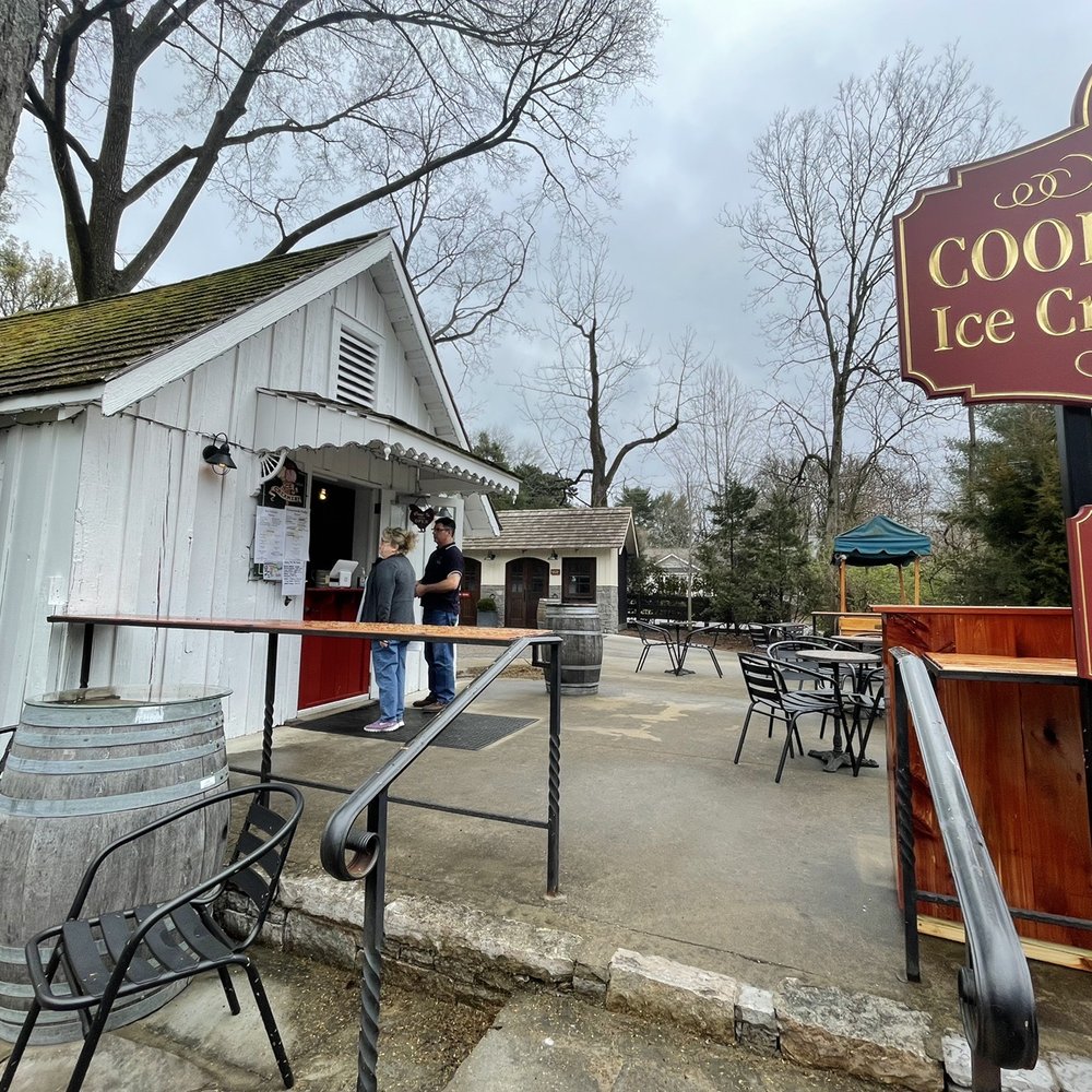 Belle Meade Historic Site - Front - Ice Cream & Frozen Yogurt Near Me - Nashville, Tennessee Belle Meade Historic Site - Front - Ice Cream & Frozen Yogurt Near Me - Nashville, Tennessee
