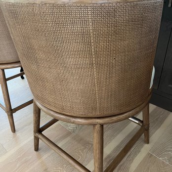 DECOR HOUSE FURNITURE - Updated January 2025 - 16 Photos - 425 S 