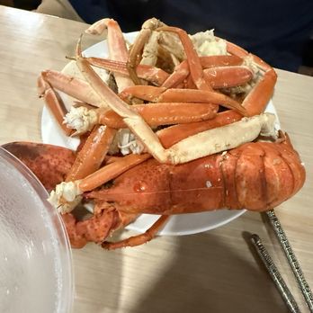 Boston Lobster Feast - Lobster and Crab from the buffet - Seafood Near Me - Kissimmee, Florida Boston Lobster Feast - Lobster and Crab from the buffet - Seafood Near Me - Kissimmee, Florida
