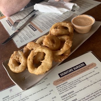 Union Ale House Pub - Sports Bars Near Me - Prospect Heights, Illinois