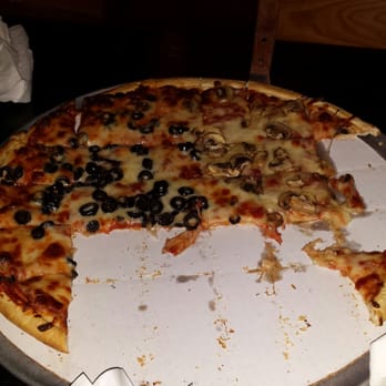 WhirlyBall - Disappointing pizza - Sports Bars Near Me - Chicago, Illinois WhirlyBall - Disappointing pizza - Sports Bars Near Me - Chicago, Illinois