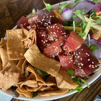 Lineage - Ahi Poke & One-Ton Salad - Asian Fusion Near Me - Wailea, Hawaii