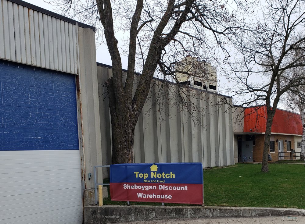 SHEBOYGAN DISCOUNT Updated September 2024 2715 N 15th St, Sheboygan