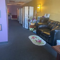 Small Apple Asian Spa - Waiting Area