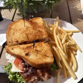Knemeyer's Eatery & Spirits - Club Sandwich - American Near Me - Waterville, Washington