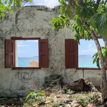 Cinnamon Bay Beach - Beaches Near Me