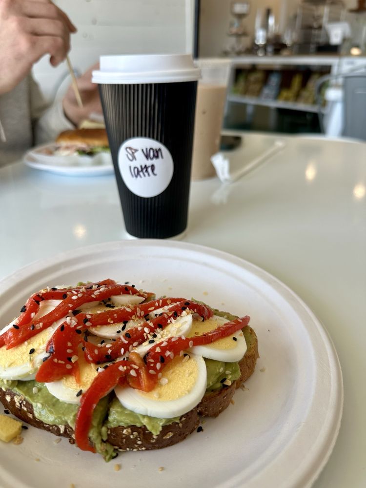 Noontide Coffee Kitchen Image