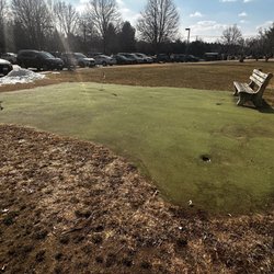 Olney Golf Park - This is their putting green. Pathetic.