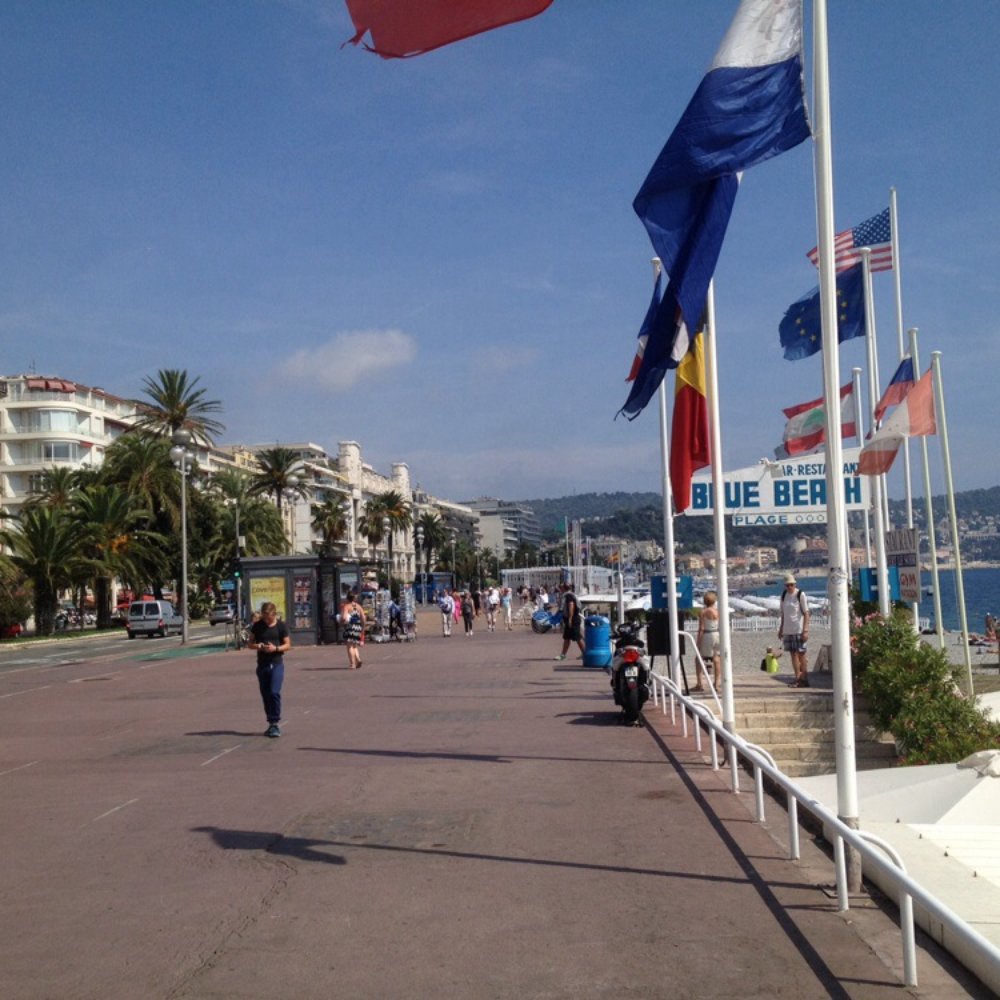 Promenade des Anglais - Local Flavor Near Me - Nice, 06 Promenade des Anglais - Local Flavor Near Me - Nice, 06