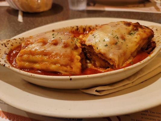 Vic's Italian Restaurant & Pizzeria by null