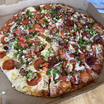 Round Table Pizza - Half Smokehouse, Half Italian Garlic Supreme...mwah! - Pizza Near Me - Redondo Beach, California Round Table Pizza - Half Smokehouse, Half Italian Garlic Supreme...mwah! - Pizza Near Me - Redondo Beach, California