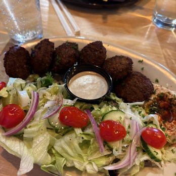 3 olives Mediterranean grill & lounge - Falafel salad - Mediterranean Near Me - Poughkeepsie, New York
