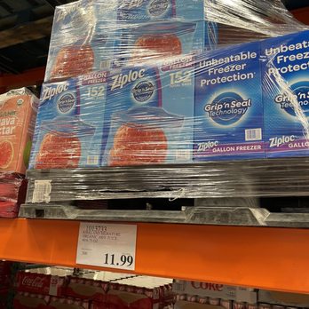 Costco - Gallon Freezer Ziplocks but none on the floor. - Wholesale Stores Near Me - Roseburg, Oregon