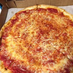 Let's Roll: Pizza Eggrolls Steaks - Really good pizza and price!!